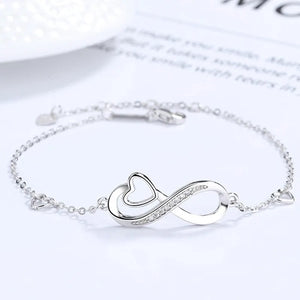 Heart Chain Bracelet for Women โ 18K Gold Plated, Infinite Heart Link, Gift-Ready