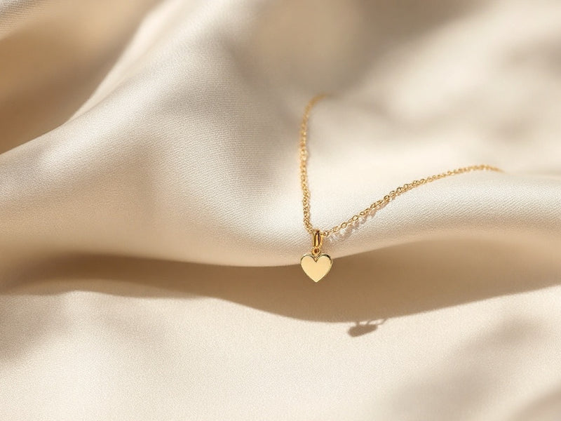 Best Charm Bracelets for Women: What to Look For