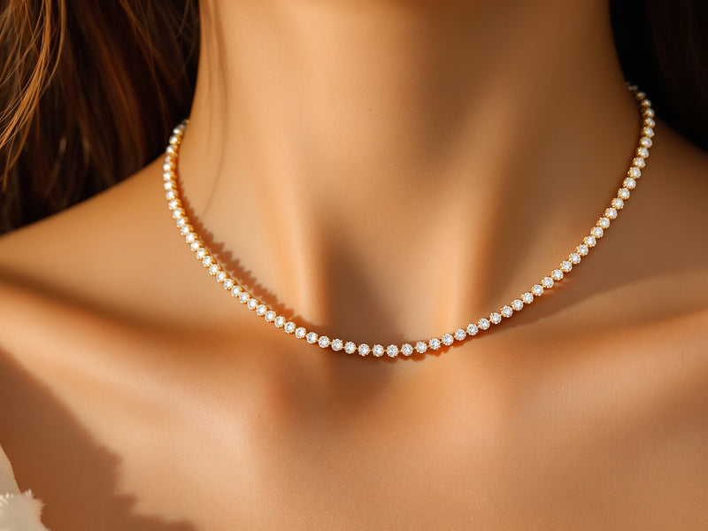 Best Tennis Necklaces 2026: CZ vs Diamond, Length & Clasp