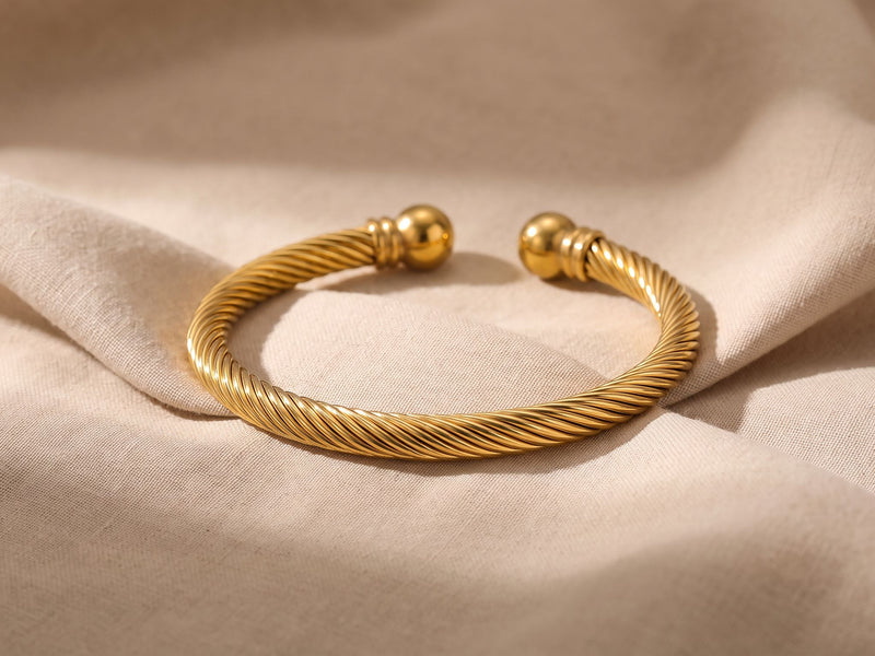 Gender Neutral Jewelry: What Actually Works for Everyone