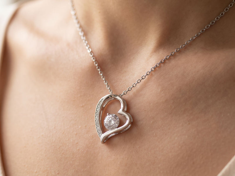 What Does a Soulmate Necklace Mean?