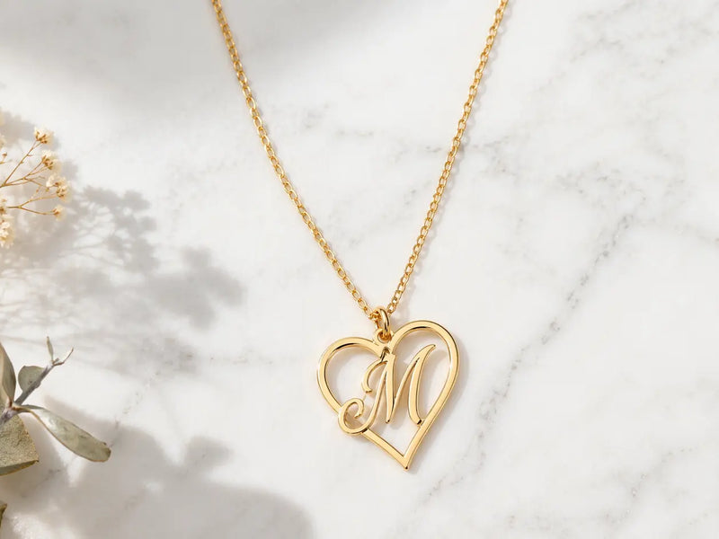 What Does a Heart Necklace Symbolize? Meaning, History & Gift Guide
